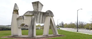 oracle fox river sculpture 300x127