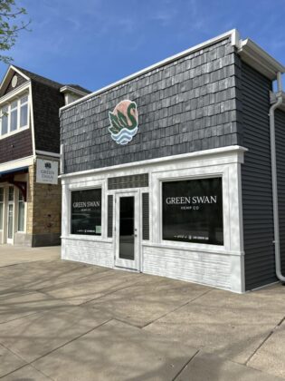 green swan hemp store front buidling 315x420